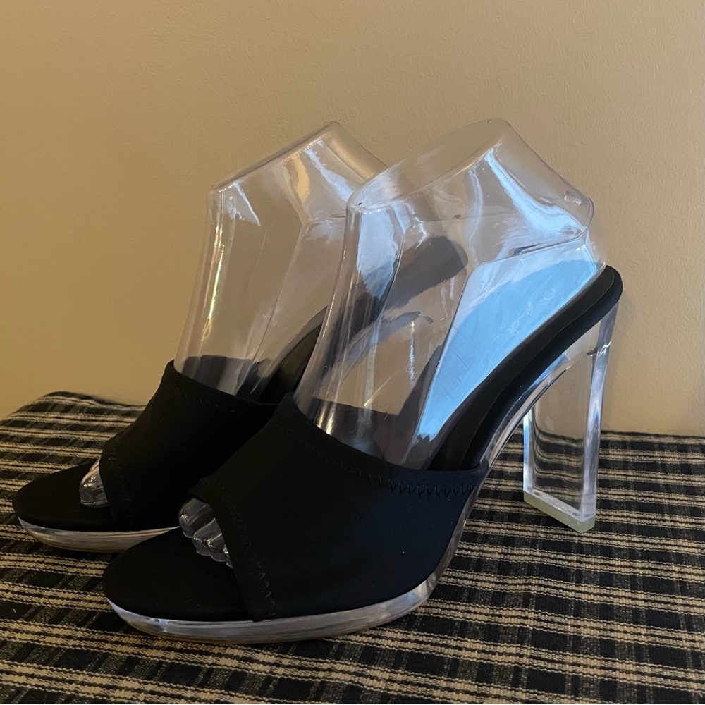 LAST CHANCE! Clear Sculpted Block Heel Mules Black Open Toe Slide Sandals Size 9